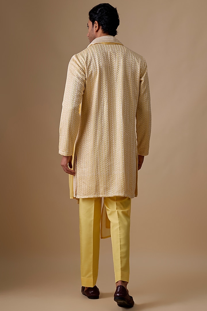Yellow Silk Kurta Set by Jayesh and Kaajal Shah Men at Pernia's Pop Up Shop