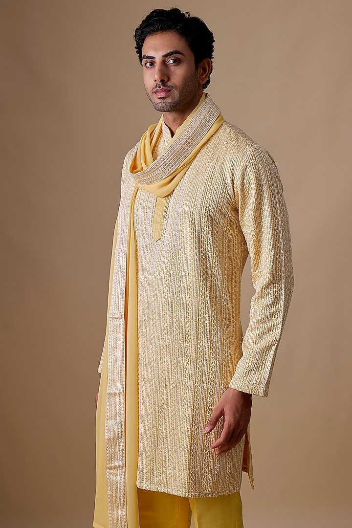 Yellow Silk Kurta Set by Jayesh and Kaajal Shah Men at Pernia's Pop Up Shop