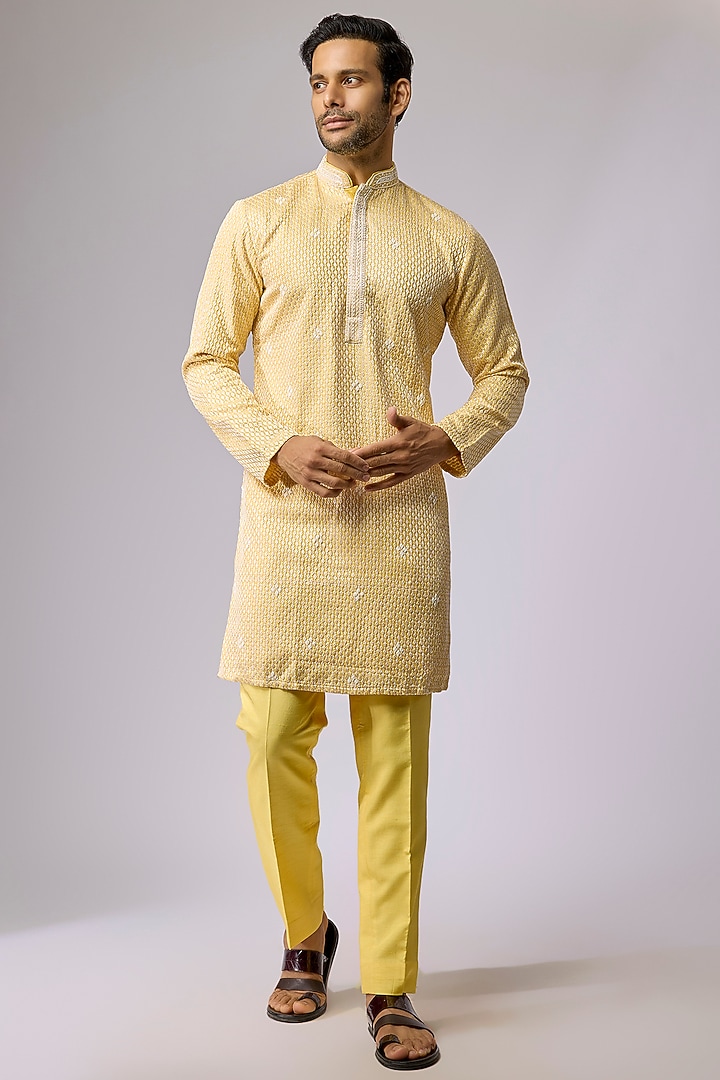 Yellow Silk Kurta Set by Jayesh and Kaajal Shah Men at Pernia's Pop Up Shop