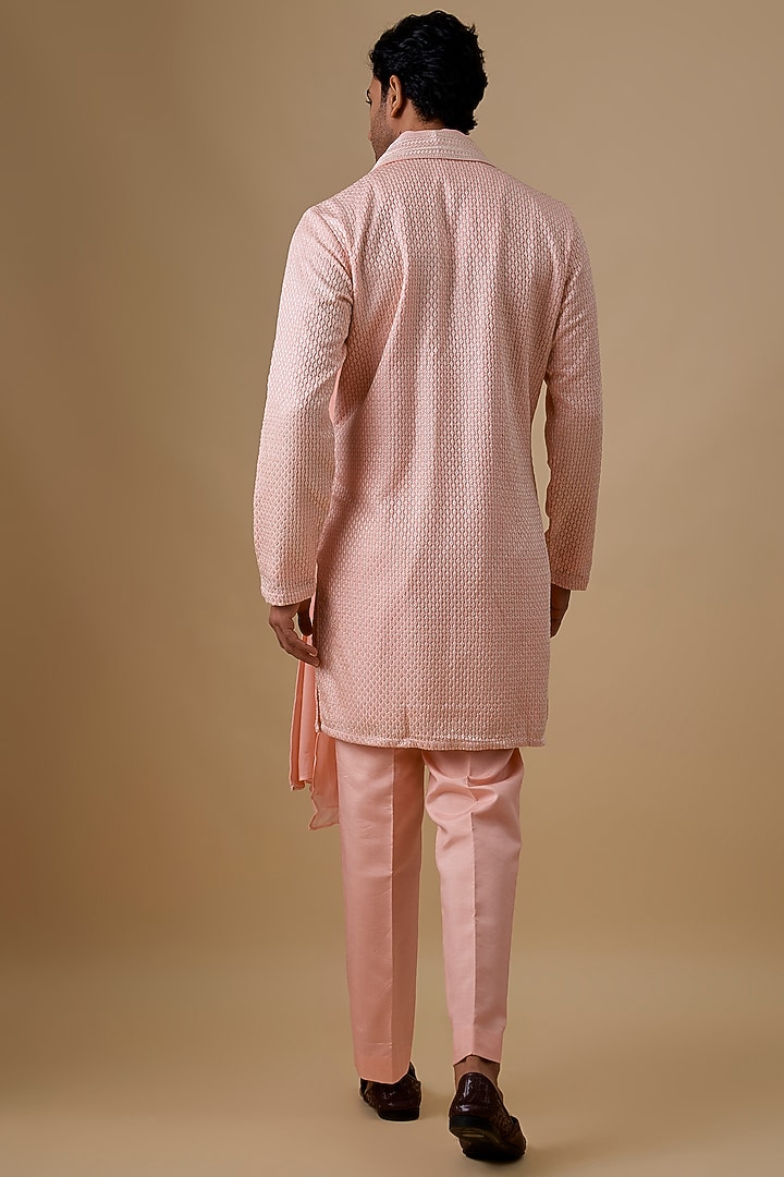 Pink Silk Kurta Set by Jayesh and Kaajal Shah Men at Pernia's Pop Up Shop