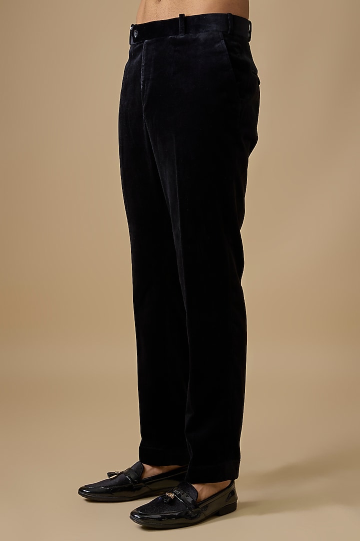 Black Polyester & Linen Satin Groom Indowestern Set by Jayesh and Kaajal Shah Men at Pernia's Pop Up Shop