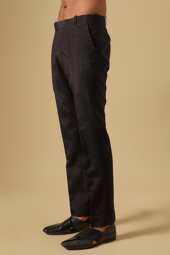 Black Silk Embroidered Sherwani Set by Jayesh and Kaajal Shah Men at Pernia's Pop Up Shop