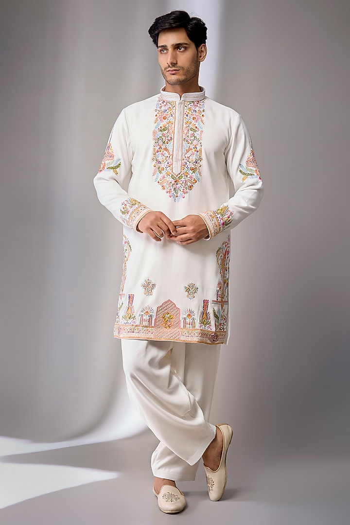 Cream Cotton Blend Kurta Set by Jayesh and Kaajal Shah Men at Pernia's Pop Up Shop