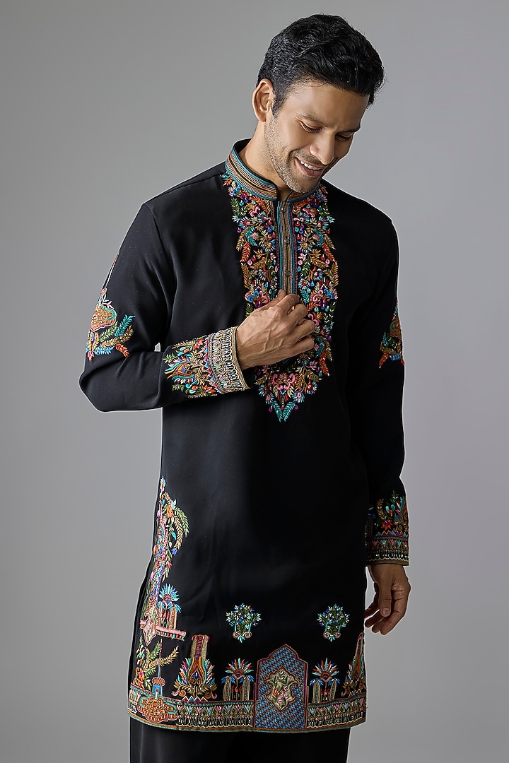 Black Cotton Blend Kurta Set by Jayesh and Kaajal Shah Men at Pernia's Pop Up Shop