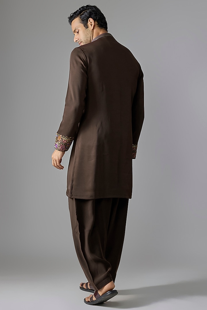 Brown Cotton Blend Kurta Set by Jayesh and Kaajal Shah Men at Pernia's Pop Up Shop