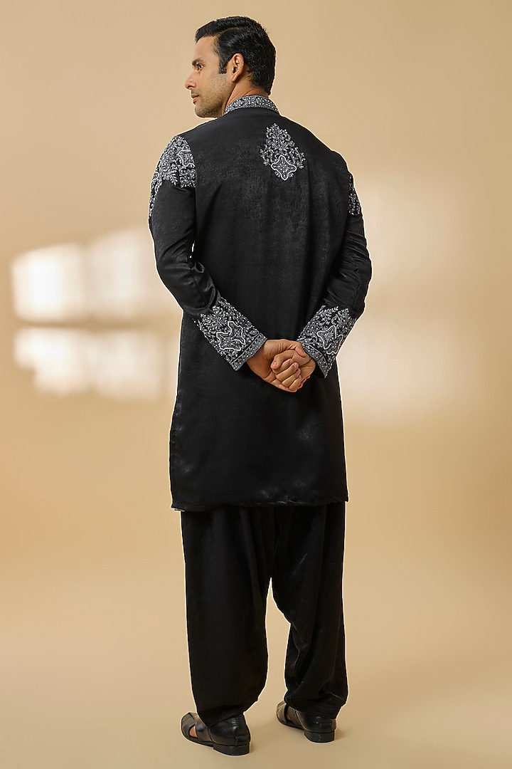 Black Silk Kurta Set by Jayesh and Kaajal Shah Men at Pernia's Pop Up Shop