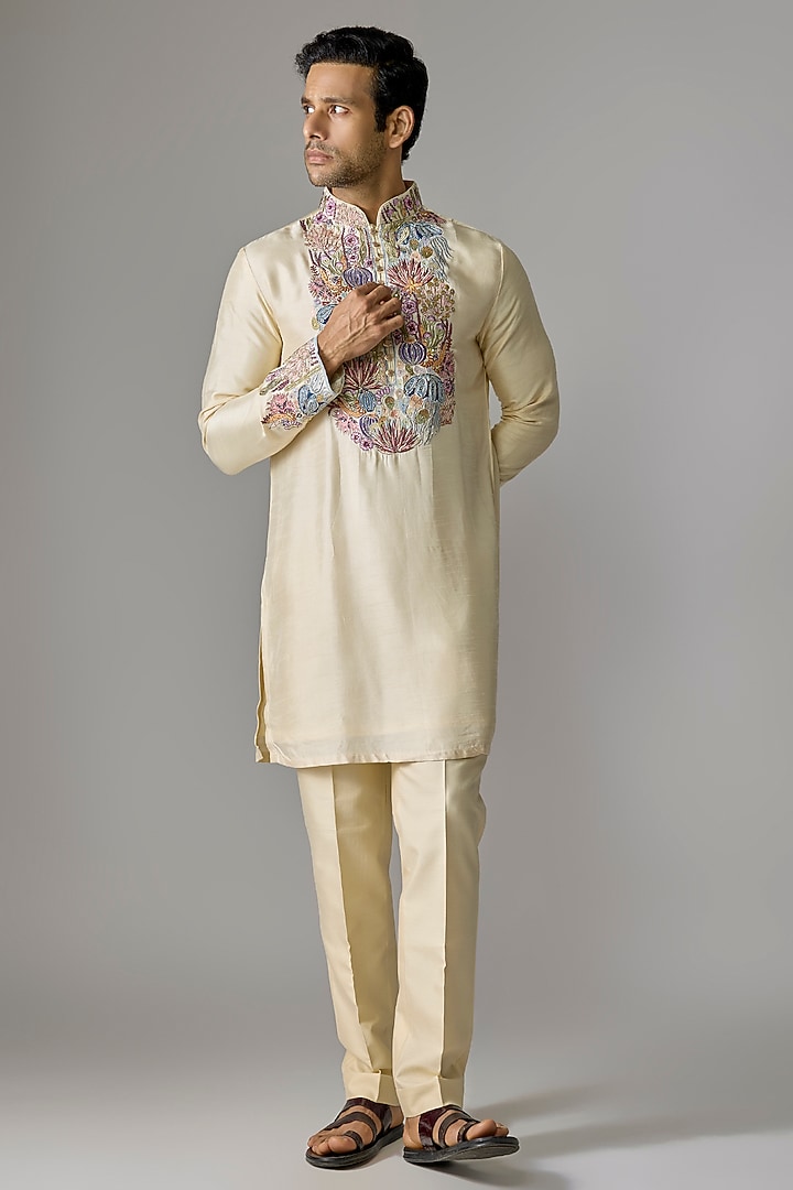 Beige Silk Kurta Set by Jayesh and Kaajal Shah Men at Pernia's Pop Up Shop