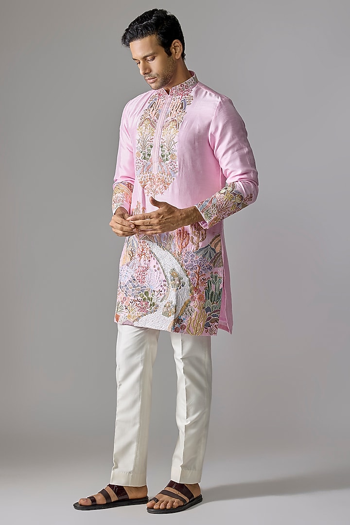 Pink Silk Kurta Set by Jayesh and Kaajal Shah Men at Pernia's Pop Up Shop