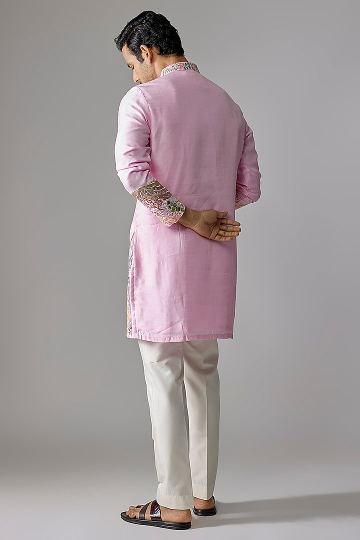 Pink Silk Kurta Set by Jayesh and Kaajal Shah Men at Pernia's Pop Up Shop