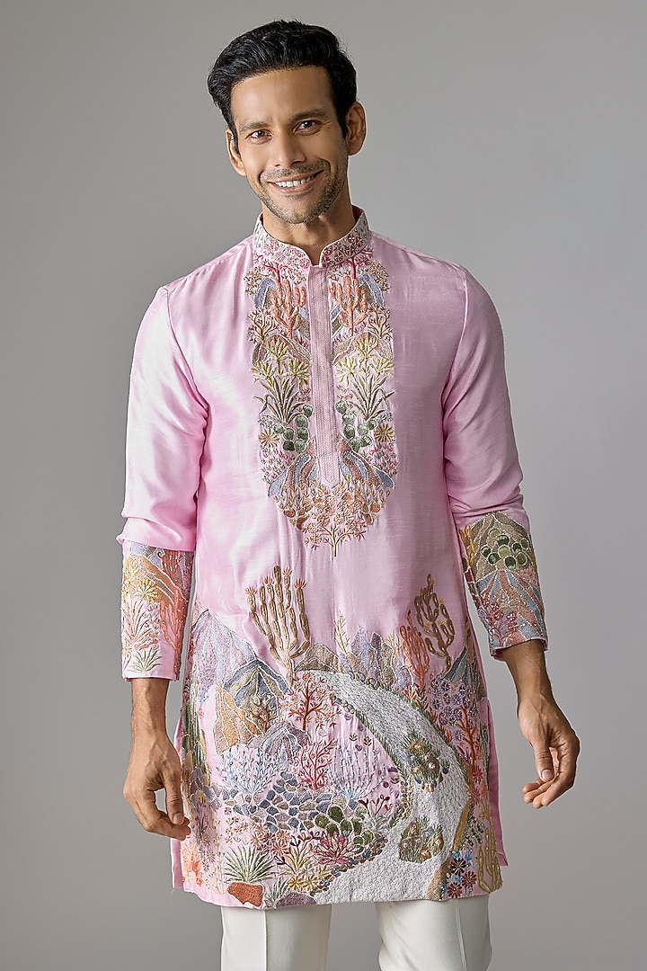 Pink Silk Kurta Set by Jayesh and Kaajal Shah Men at Pernia's Pop Up Shop