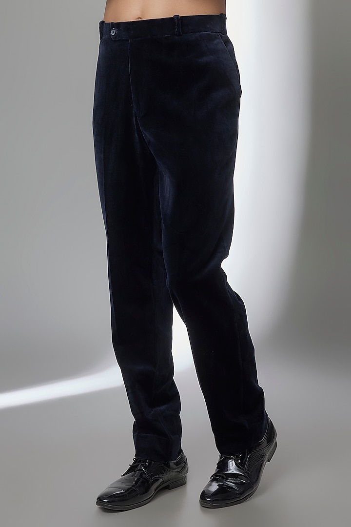 Navy Blue Velvet Tuxedo Set by Jayesh and Kaajal Shah Men at Pernia's Pop Up Shop