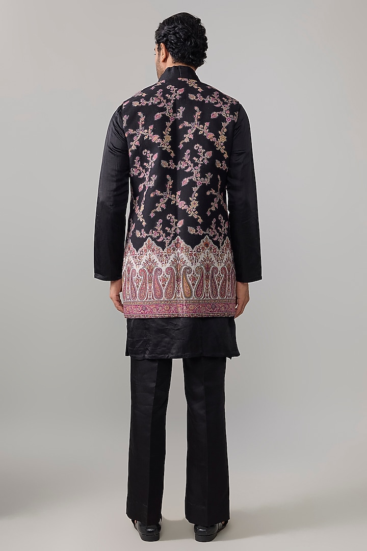 Black Silk Bundi Jacket Set by Jayesh and Kaajal Shah Men at Pernia's Pop Up Shop