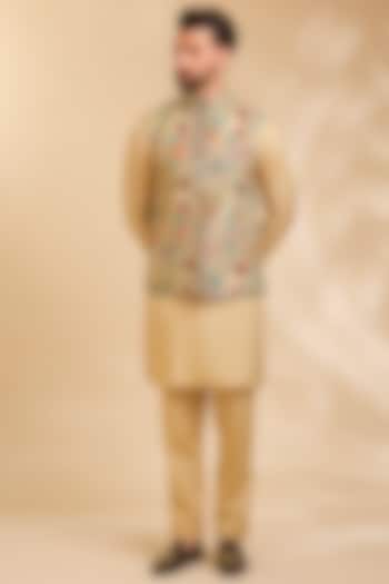 Lemon Yellow Silk Bundi Jacket Set by Jayesh and Kaajal Shah Men at Pernia's Pop Up Shop