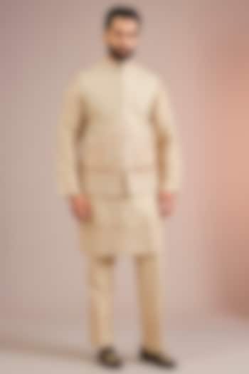 Golden Silk Bundi Jacket Set by Jayesh and Kaajal Shah Men at Pernia's Pop Up Shop