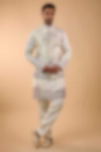 Cream Silk Bundi Jacket Set by Jayesh and Kaajal Shah Men at Pernia's Pop Up Shop