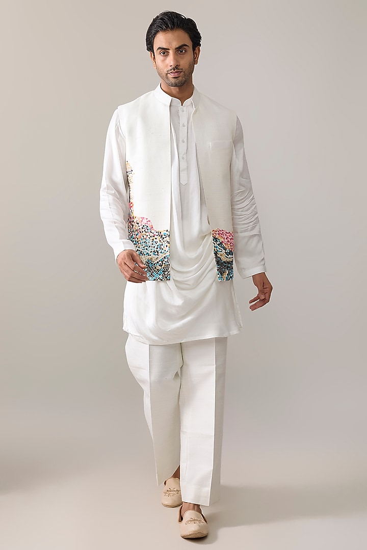 Cream Silk Bundi Jacket Set by Jayesh and Kaajal Shah Men at Pernia's Pop Up Shop