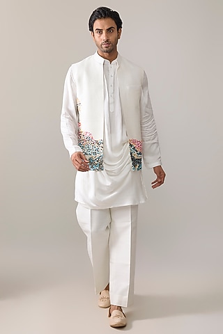 Cream Silk Bundi Jacket Set by Jayesh and Kaajal Shah Men