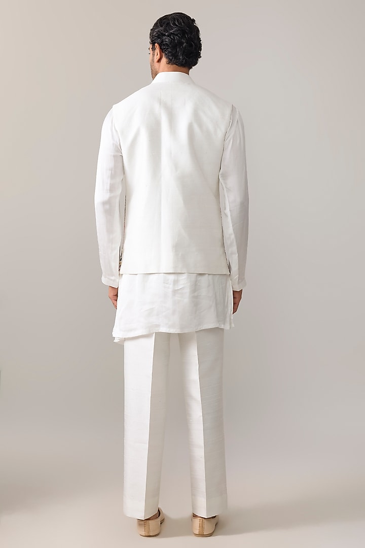 Cream Silk Bundi Jacket Set by Jayesh and Kaajal Shah Men at Pernia's Pop Up Shop