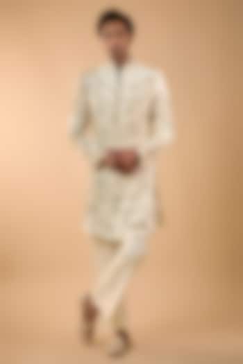 Ivory Silk Groom Indowestern Set by Jayesh and Kaajal Shah Men at Pernia's Pop Up Shop