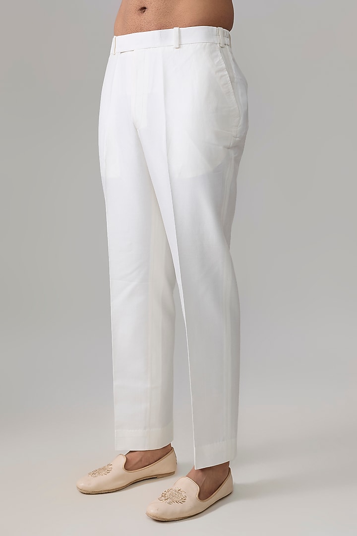 Ivory Silk Groom Sherwani Set by Jayesh and Kaajal Shah Men at Pernia's Pop Up Shop