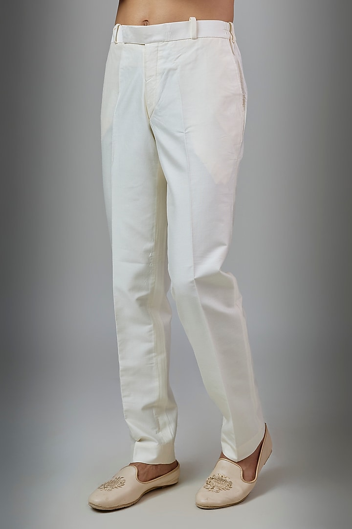 Cream Silk Groom Sherwani Set by Jayesh and Kaajal Shah Men at Pernia's Pop Up Shop