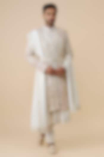 Gold Silk Groom Sherwani Set by Jayesh and Kaajal Shah Men at Pernia's Pop Up Shop