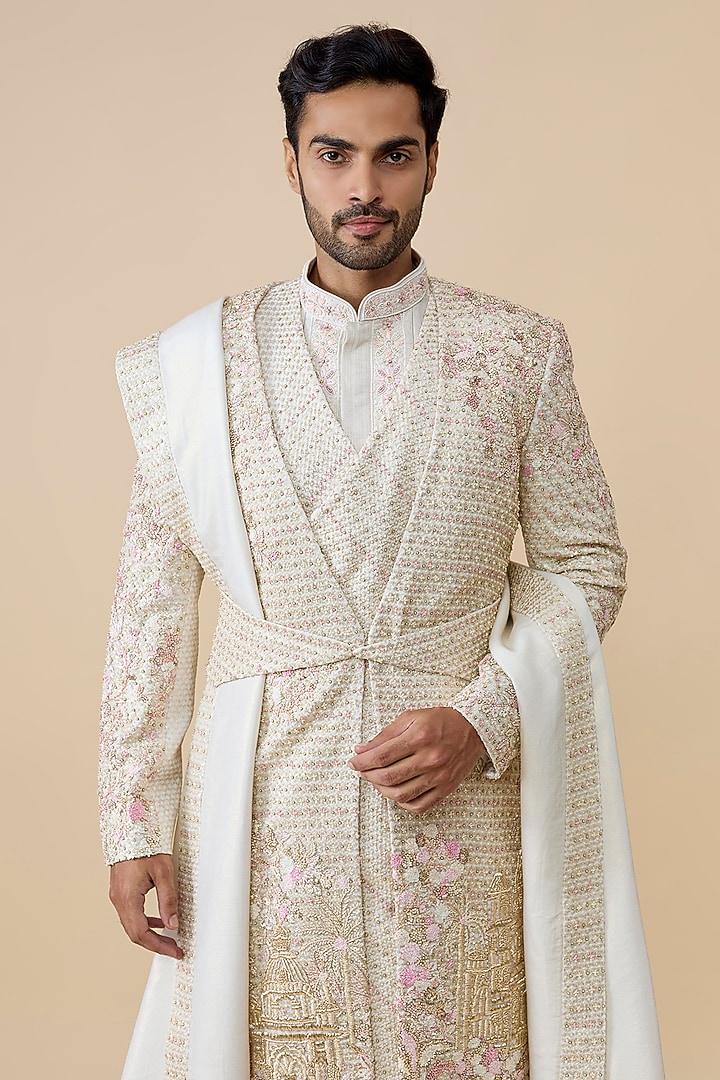 Gold Silk Groom Sherwani Set by Jayesh and Kaajal Shah Men at Pernia's Pop Up Shop