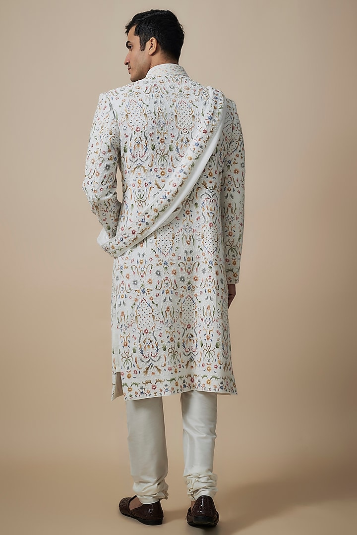 Gold Lucknowi Groom Sherwani Set by Jayesh and Kaajal Shah Men at Pernia's Pop Up Shop