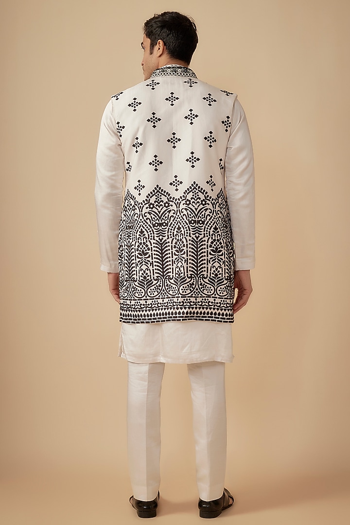 White Silk Blend Hand Embroidered Wedding Indowestern Set by Jayesh and Kaajal Shah Men at Pernia's Pop Up Shop