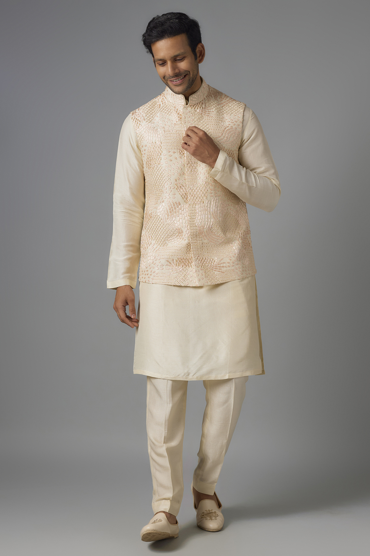 Peach Silk Thread Embroidered Nehru Jacket Set by Jayesh and Kaajal Shah at Pernia's Pop Up Shop