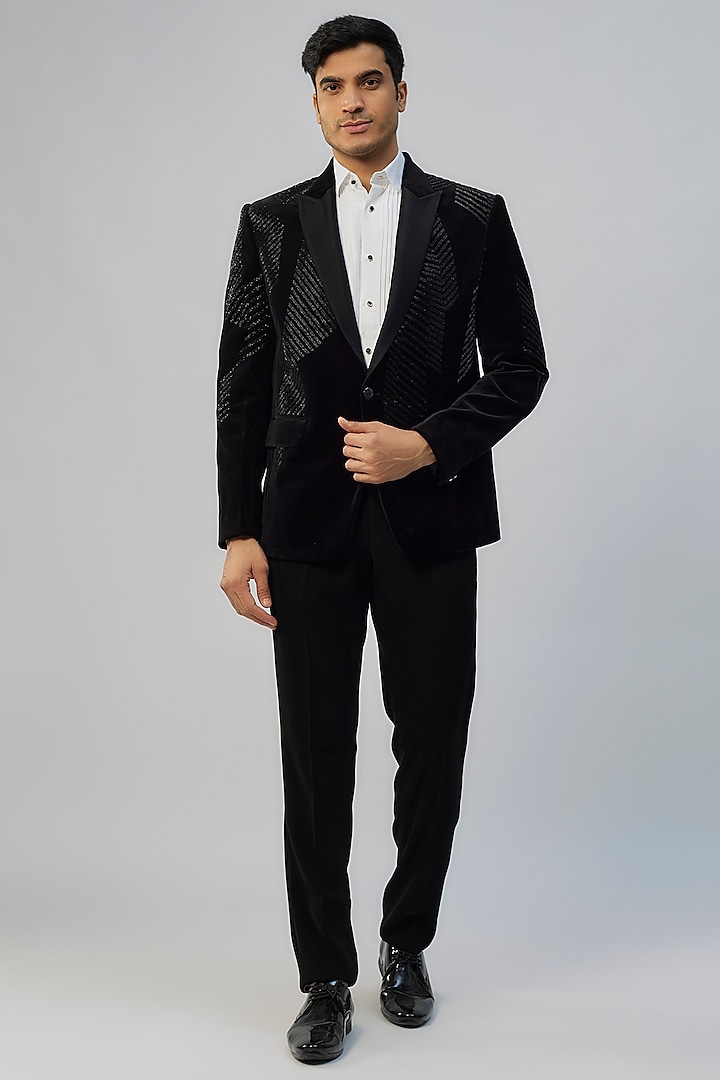 Black Velvet Embroidered Suit Set by Jayesh and Kaajal Shah at Pernia's Pop Up Shop