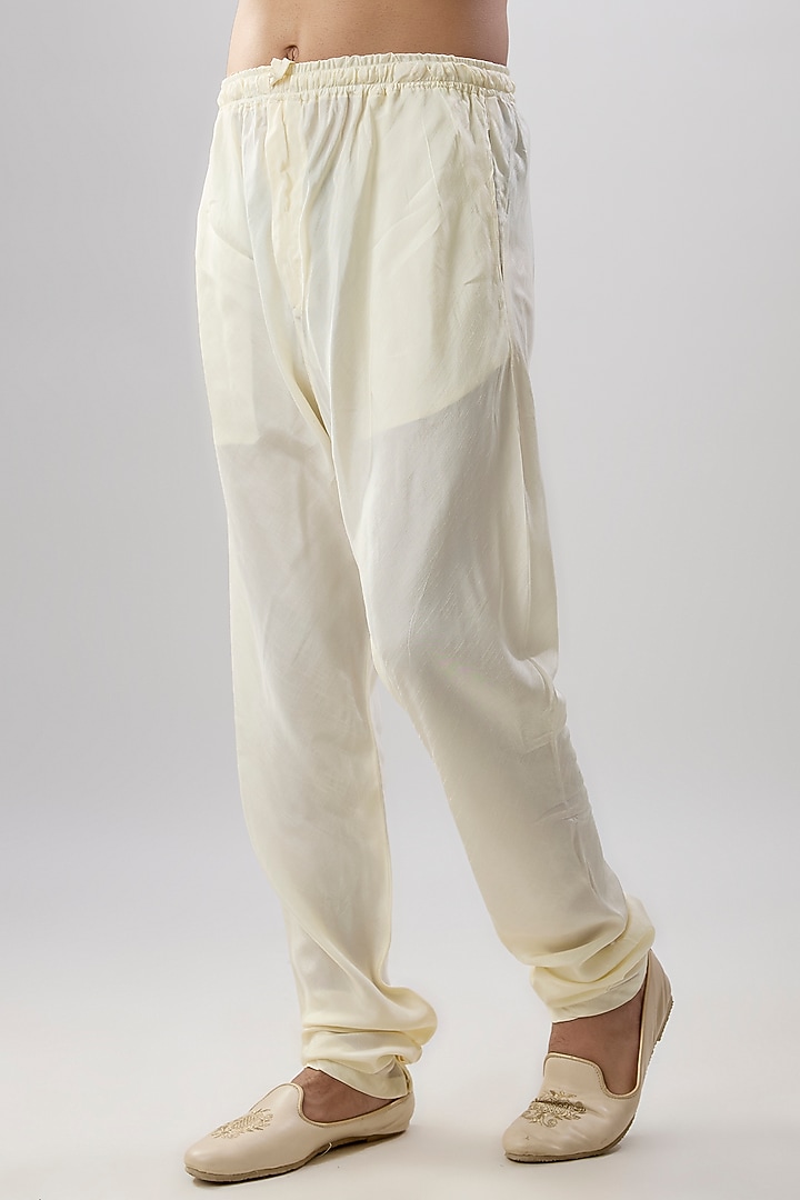 Light Gold Silk Groom Sherwani Set by Jayesh and Kaajal Shah Men at Pernia's Pop Up Shop