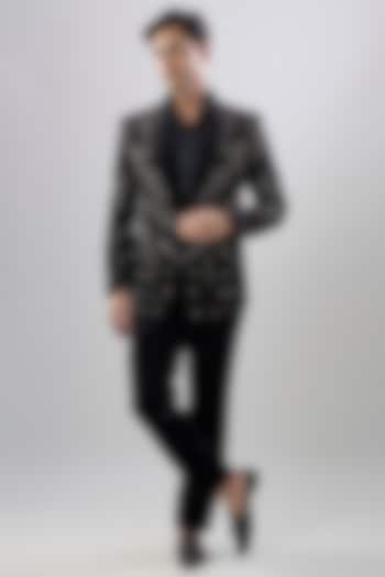 Black Velvet Tuxedo Set by Jayesh and Kaajal Shah Men at Pernia's Pop Up Shop