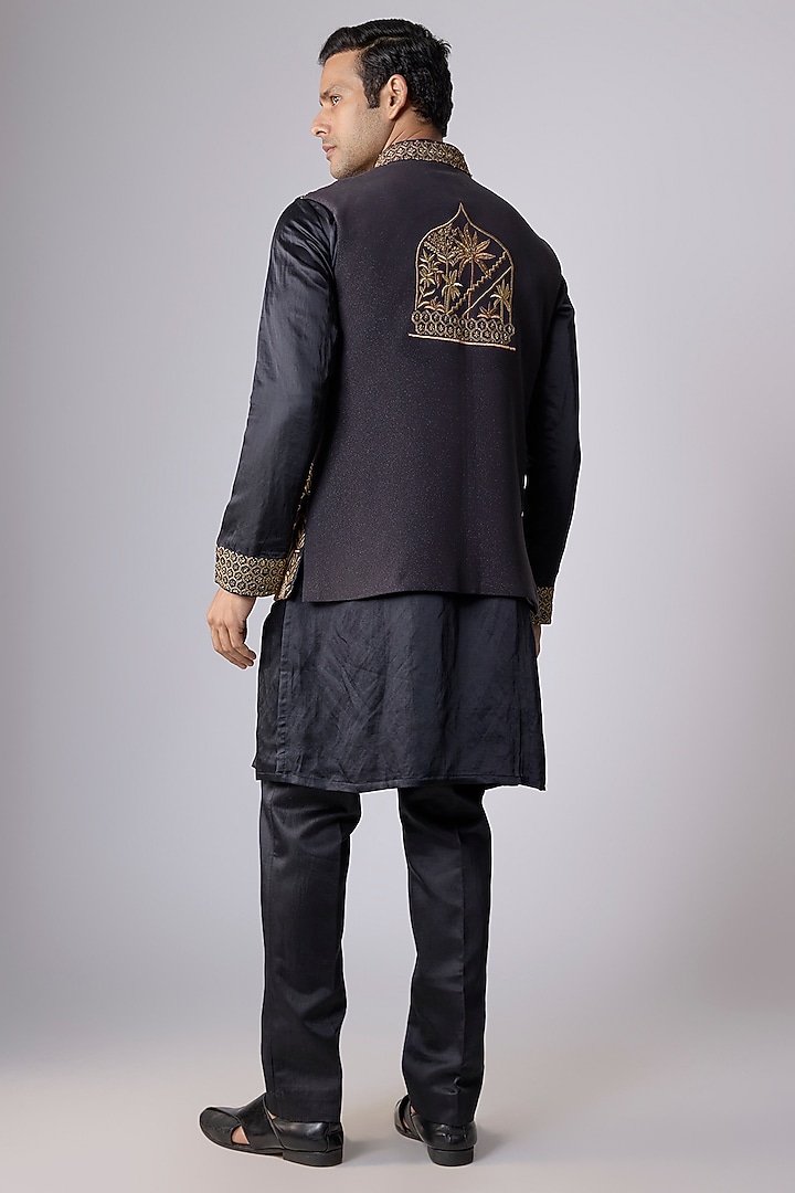 Dark Grey Silk Nehru Jacket Set by Jayesh and Kaajal Shah Men at Pernia's Pop Up Shop