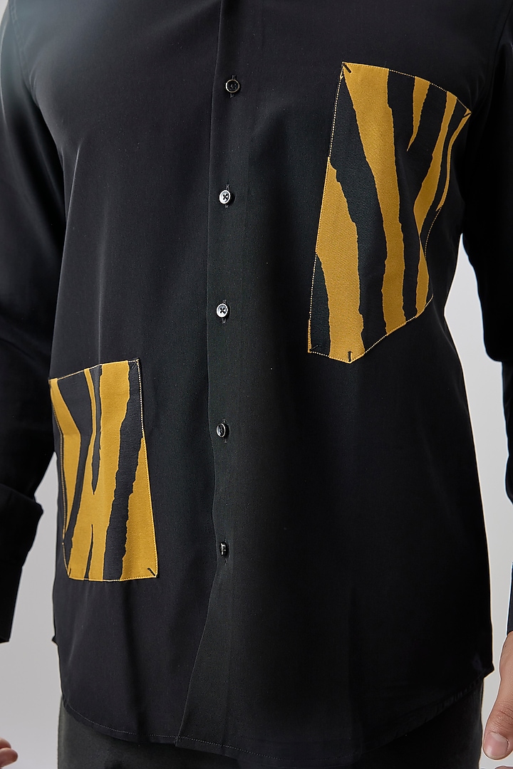Black Cotton Party Wear Shirt by Jayesh and Kaajal Shah Men at Pernia's Pop Up Shop