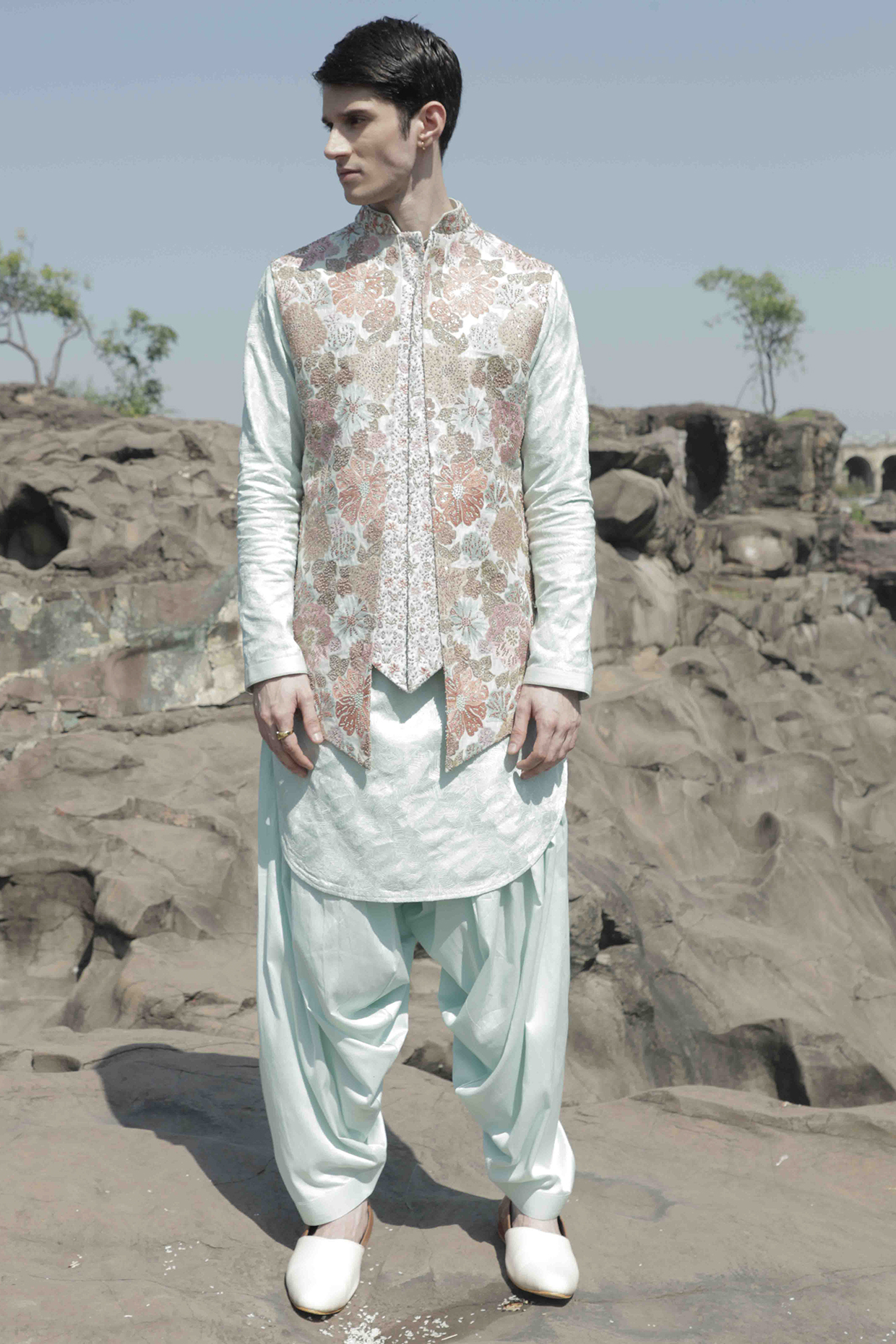 Mint Embroidered Kurta Set With Bundi Jacket by JAYESH SHAH