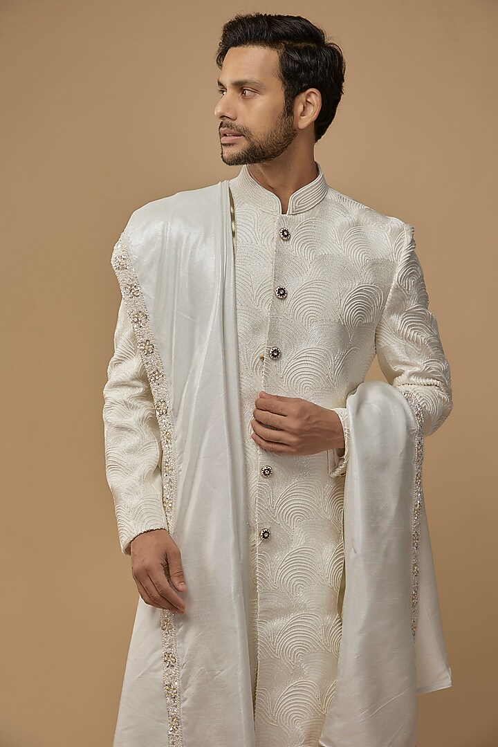 White Dupion Silk Groom Sherwani Set by Jayesh and Kaajal Shah Men at Pernia's Pop Up Shop