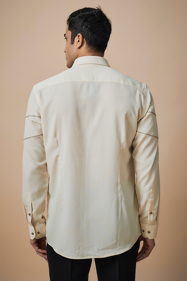 White Knitted Fabric Party Wear Shirt by Jayesh and Kaajal Shah Men at Pernia's Pop Up Shop
