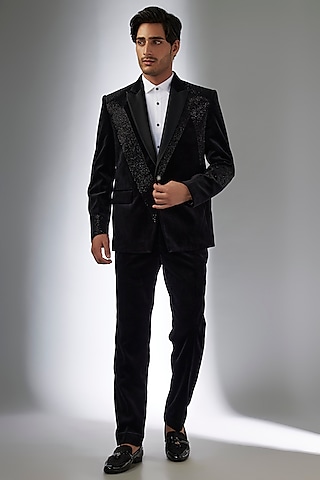 Black Velvet Blazer Set by Jayesh and Kaajal Shah at Pernia's Pop
