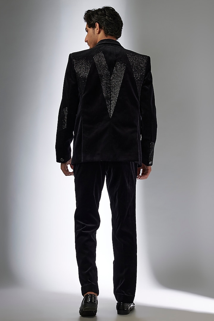 Black Velvet Blazer Set by Jayesh and Kaajal Shah Men at Pernia's Pop Up Shop