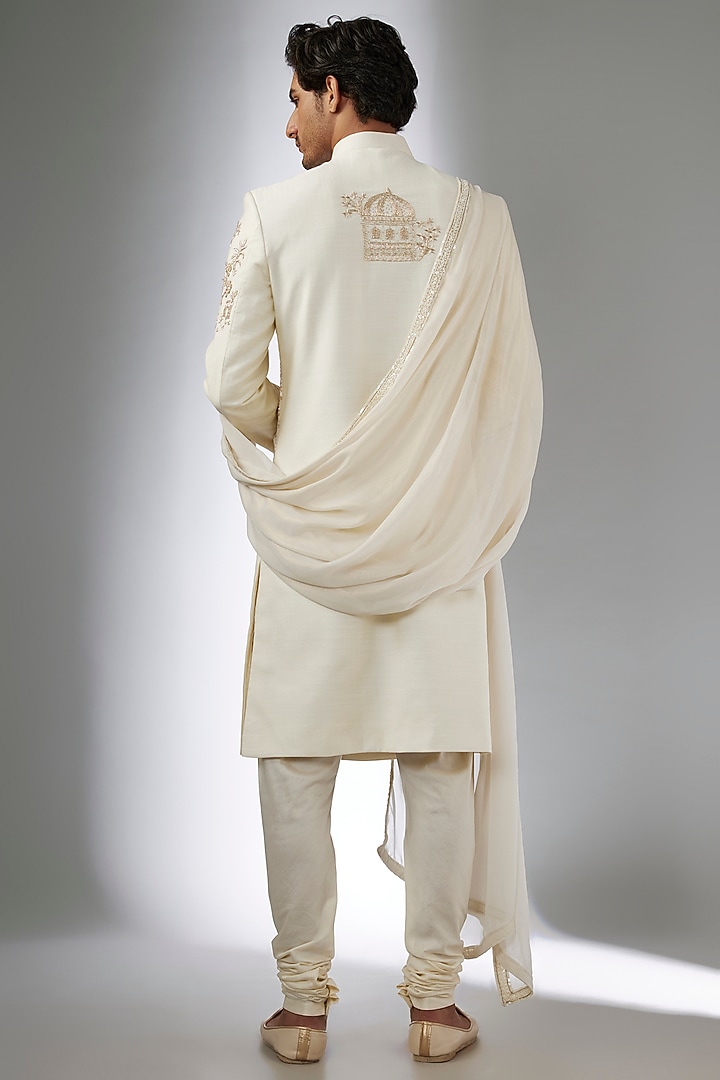 Ivory Herringbone Groom Sherwani Set by Jayesh and Kaajal Shah Men at Pernia's Pop Up Shop