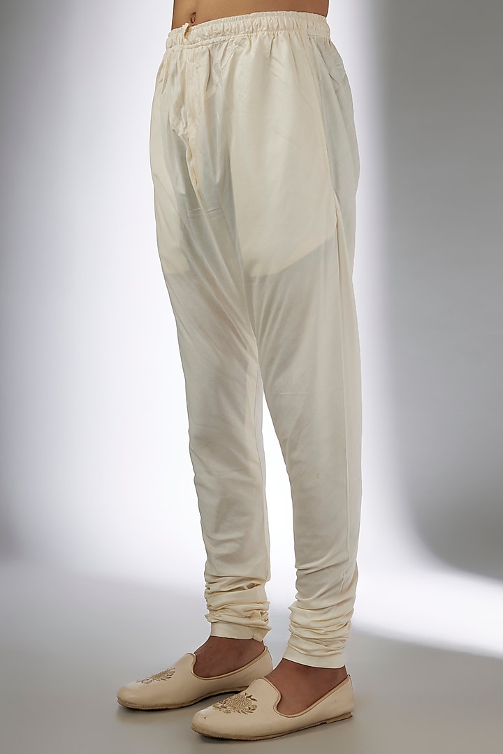 Ivory Herringbone Groom Sherwani Set by Jayesh and Kaajal Shah Men at Pernia's Pop Up Shop