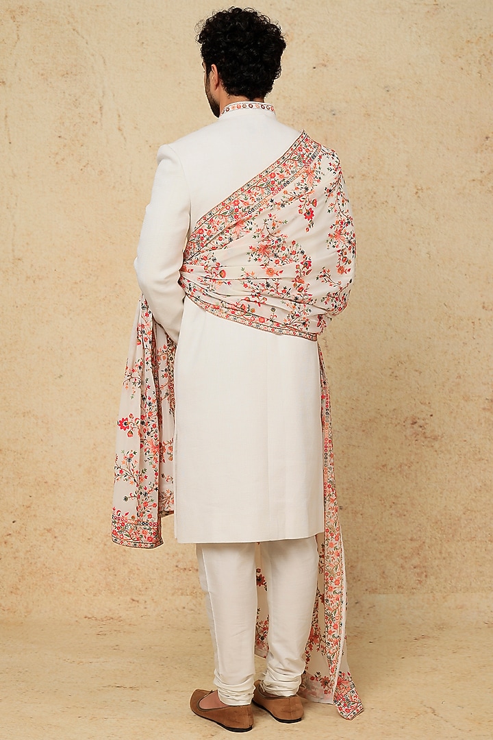 White Groom Sherwani Set With Hand Embroidery by Jayesh and Kaajal Shah Men at Pernia's Pop Up Shop