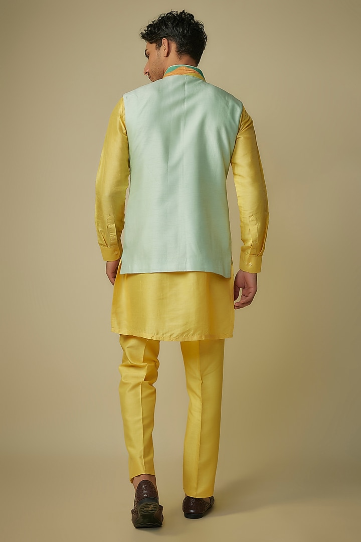 Yellow Nokia Silk Patch Work Bundi Jacket Set by Jayesh and Kaajal Shah Men at Pernia's Pop Up Shop