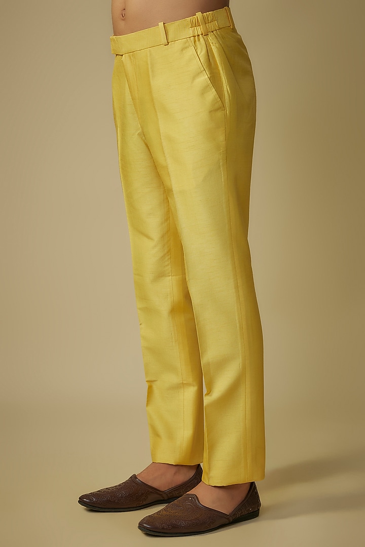 Yellow Nokia Silk Patch Work Bundi Jacket Set by Jayesh and Kaajal Shah Men at Pernia's Pop Up Shop