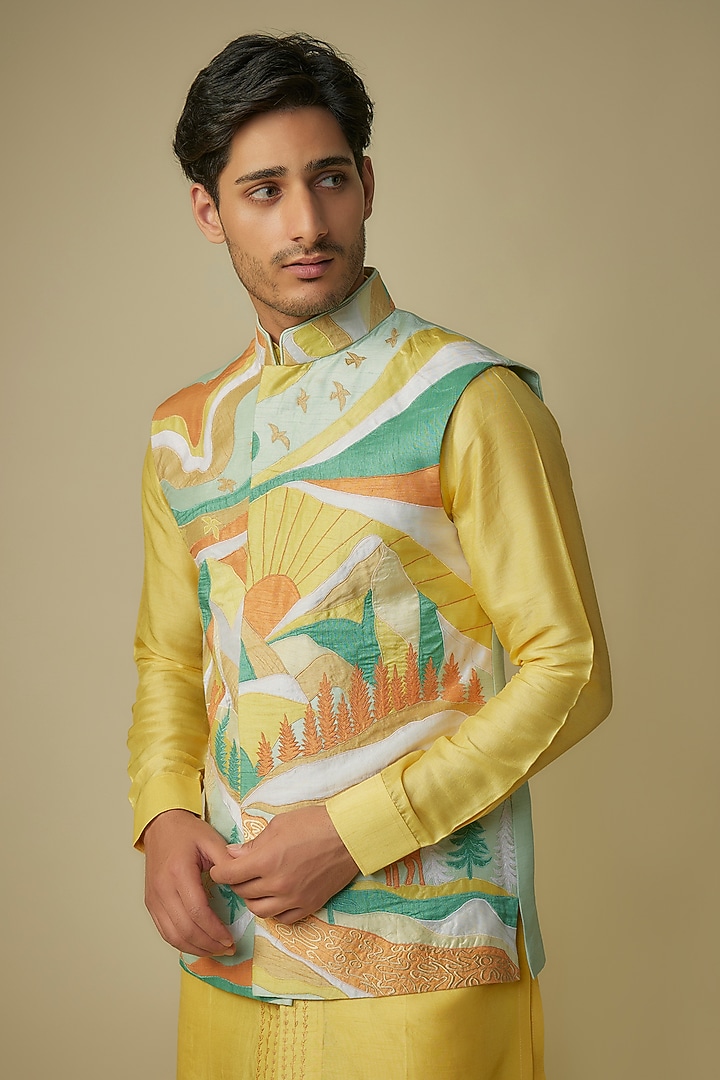 Yellow Nokia Silk Patch Work Bundi Jacket Set by Jayesh and Kaajal Shah Men at Pernia's Pop Up Shop