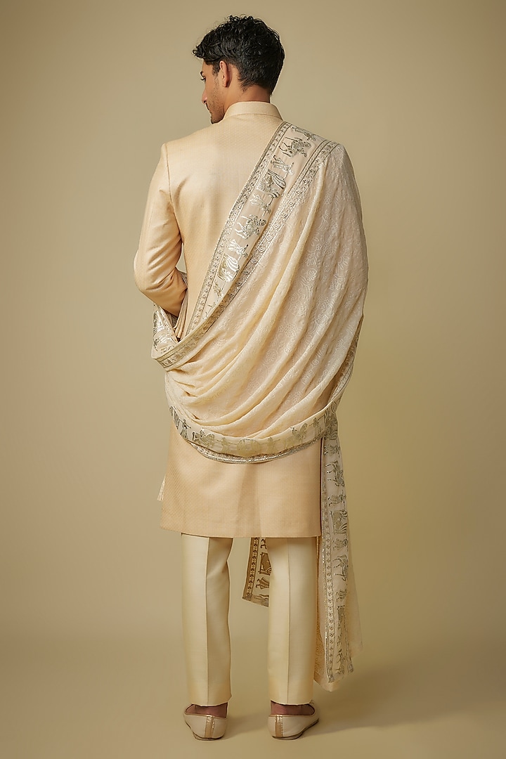 Gold Herringbone Fabric Motif Work Wedding Sherwani Set by Jayesh and Kaajal Shah Men at Pernia's Pop Up Shop