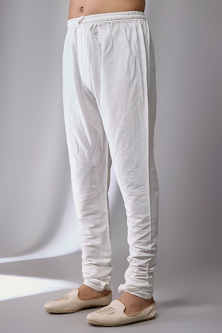 White Silk Groom Sherwani Set by Jayesh and Kaajal Shah Men at Pernia's Pop Up Shop