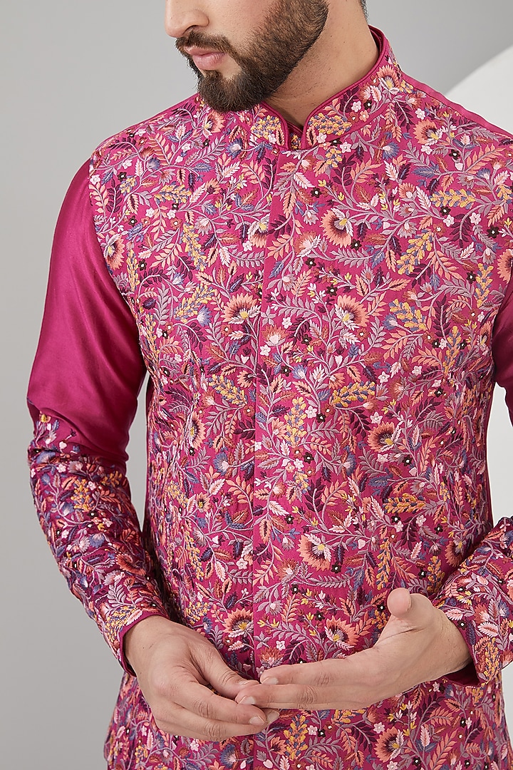 Rani Pink Silk Blended Hand Embroidered Bundi Jacket Set by Jayesh and Kaajal Shah Men at Pernia's Pop Up Shop