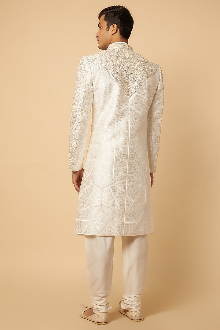 Ivory Silk Groom Sherwani Set by Jayesh and Kaajal Shah Men at Pernia's Pop Up Shop